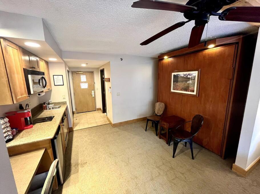 Mt Cb Mountain Side With King Bed, Hot Tub, Pool & Kitchen! Apartman Crested Butte Kültér fotó